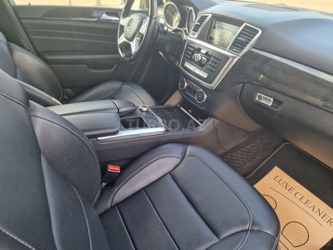 Mercedes ML 400 4MATIC 2014, 93,000 km - 3.0 л - Bakı