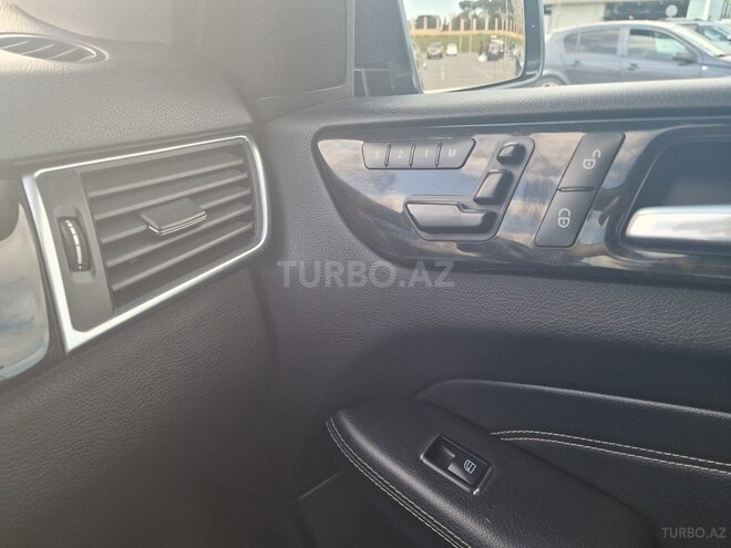 Mercedes ML 400 4MATIC 2014, 93,000 km - 3.0 л - Bakı
