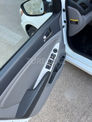 Hyundai Accent 2015, 236,574 km - 1.6 l - Bakı