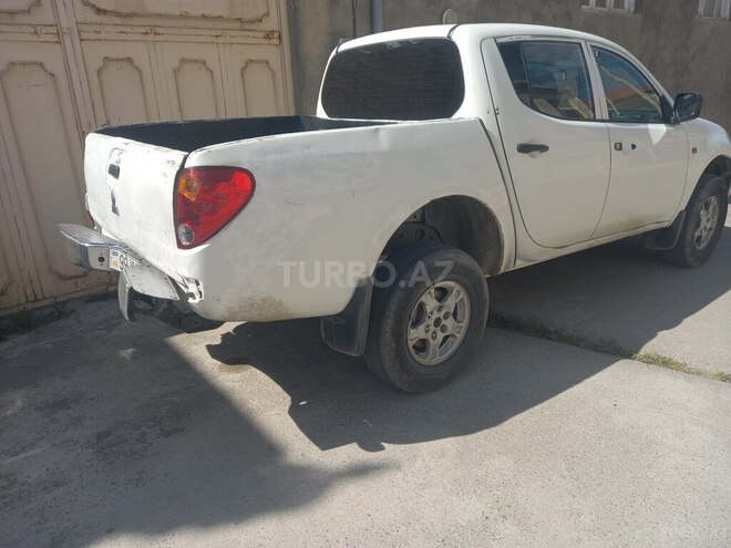 Mitsubishi L200 2007, 380,000 km - 2.5 l - Gəncə