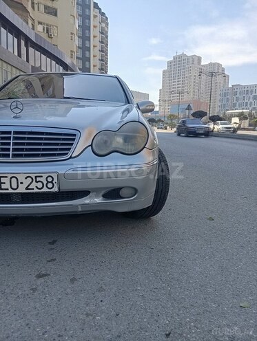 Mercedes C 220 d 2001, 578,000 km - 2.2 l - Bakı