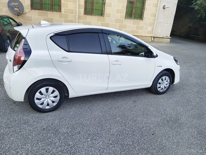Toyota Aqua 2016, 140,227 km - 1.5 l - Bakı