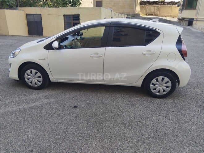 Toyota Aqua 2016, 140,227 km - 1.5 l - Bakı