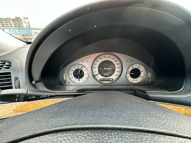 Mercedes E 280 2006, 413,000 km - 3.0 l - Sumqayıt
