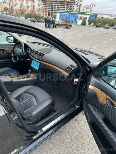 Mercedes E 280 2006, 413,000 km - 3.0 l - Sumqayıt