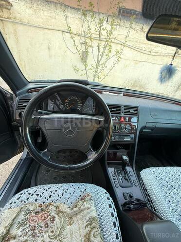 Mercedes C 180 1997, 240,000 km - 1.8 l - Bakı