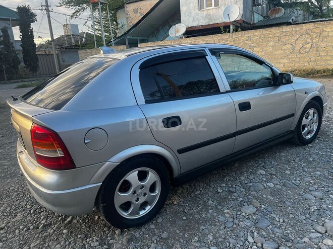 Opel Astra 2000, 320,000 km - 1.6 л - Yevlax