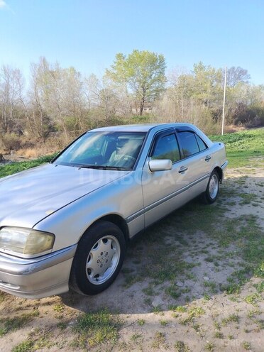 Mercedes C 180 1995, 564,489 km - 1.8 l - Xaçmaz