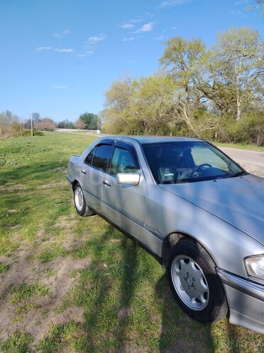 Mercedes C 180 1995, 564,489 km - 1.8 l - Xaçmaz