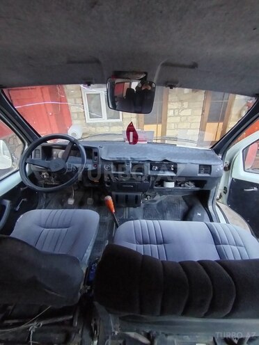 GAZ 32212 1999, 203,910 km - 2.4 l - Qusar