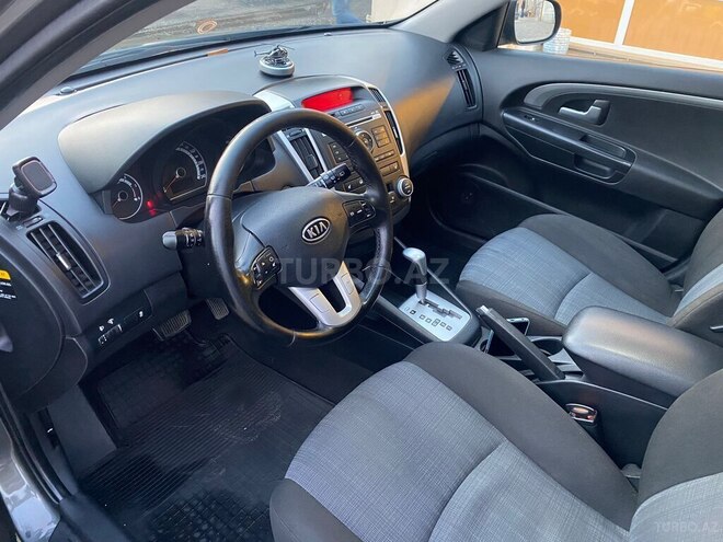 Kia Ceed 2010, 296,000 km - 1.6 л - Cəlilabad