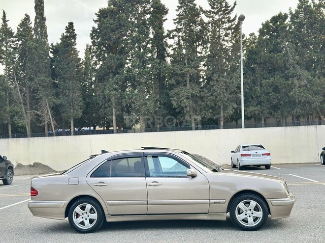 Mercedes E 240 2000, 264,220 km - 2.4 л - Sumqayıt