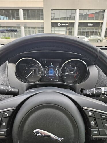 Jaguar F-Pace 2018, 151,000 km - 2.0 l - Bakı