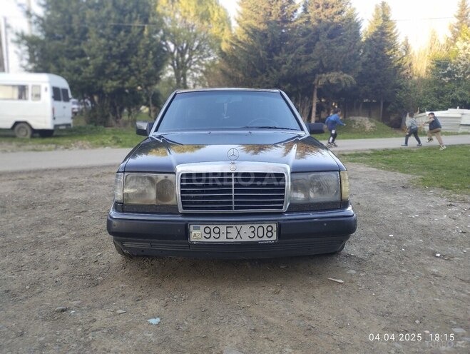 Mercedes E 250 1992, 572,072 km - 2.5 l - Masallı