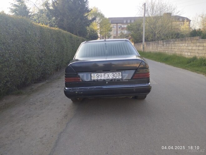 Mercedes E 250 1992, 572,072 km - 2.5 l - Masallı