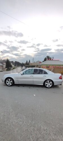 Mercedes E 240 2002, 322,000 km - 2.4 l - Bakı