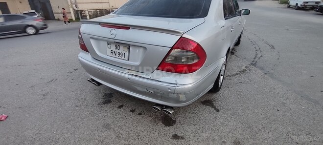 Mercedes E 240 2002, 322,000 km - 2.4 l - Bakı