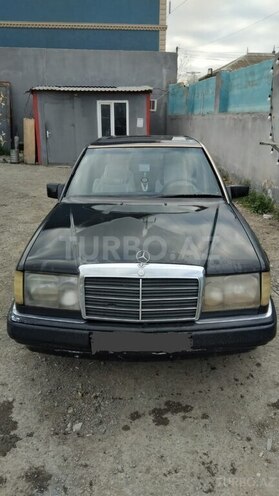 Mercedes E 220 1993, 503,281 km - 2.2 l - Bakı