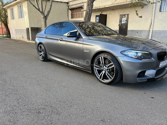 BMW 520 2015, 204,500 km - 2.0 l - Gəncə