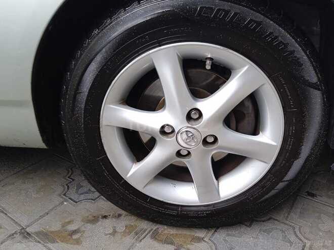 Toyota Corolla 2005, 250,000 km - 1.4 l - Bakı