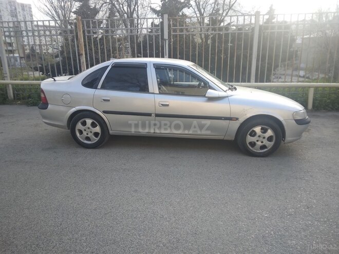 Opel Vectra 1996, 250,000 km - 1.8 l - Bakı