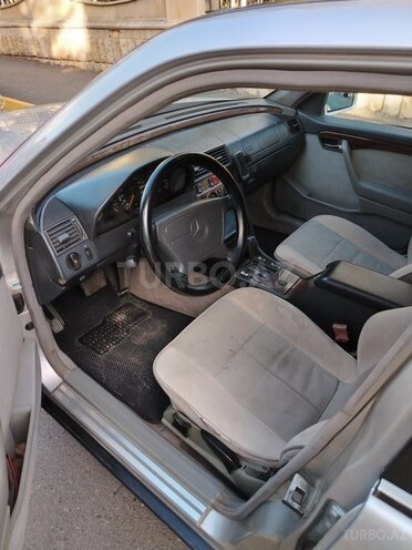 Mercedes C 180 1993, 469,256 km - 1.8 л - Zaqatala