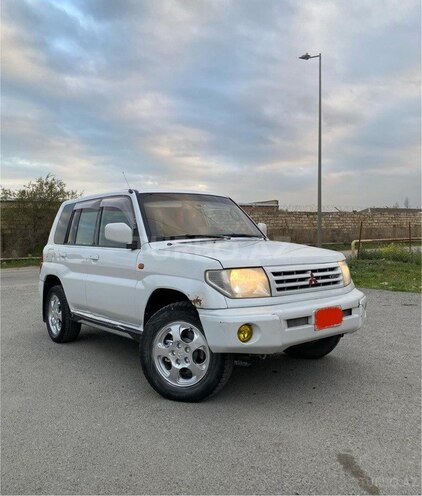 Mitsubishi Pajero io 1999, 245,000 km - 1.8 l - Bakı