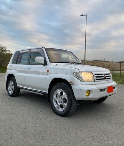 Mitsubishi Pajero io 1999, 245,000 km - 1.8 l - Bakı