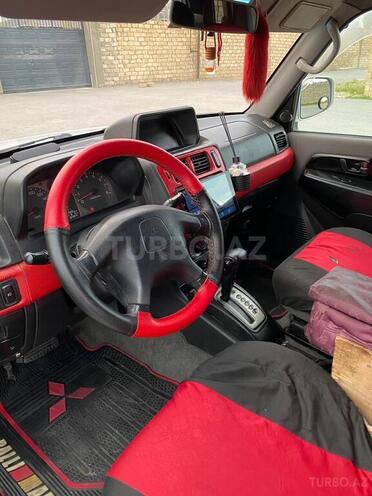 Mitsubishi Pajero io 1999, 245,000 km - 1.8 l - Bakı
