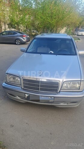 Mercedes C 240 2000, 357,000 km - 2.4 l - Mingəçevir