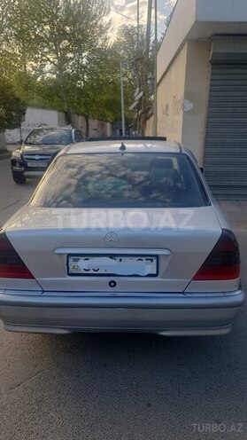 Mercedes C 240 2000, 357,000 km - 2.4 l - Mingəçevir