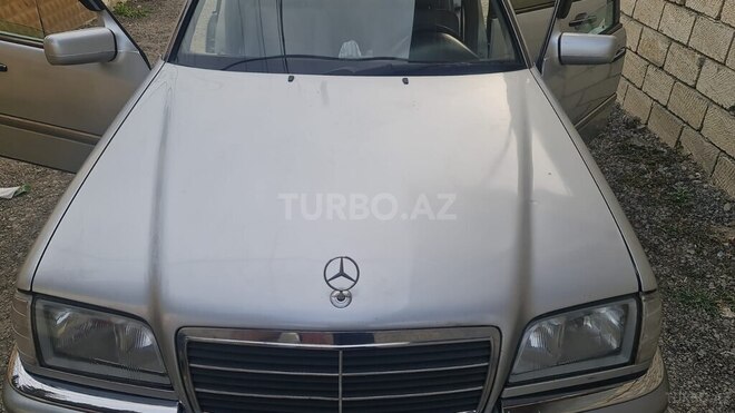Mercedes C 240 2000, 357,000 km - 2.4 l - Mingəçevir