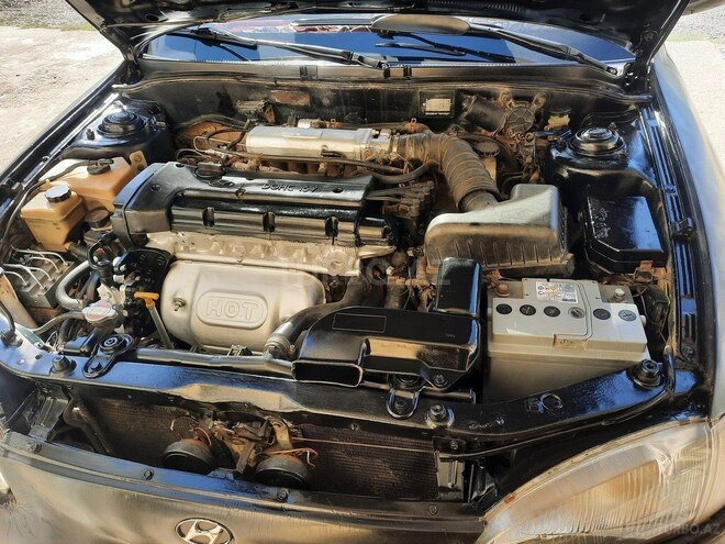 Hyundai Elantra 1993, 135,730 km - 1.6 l - Sabirabad
