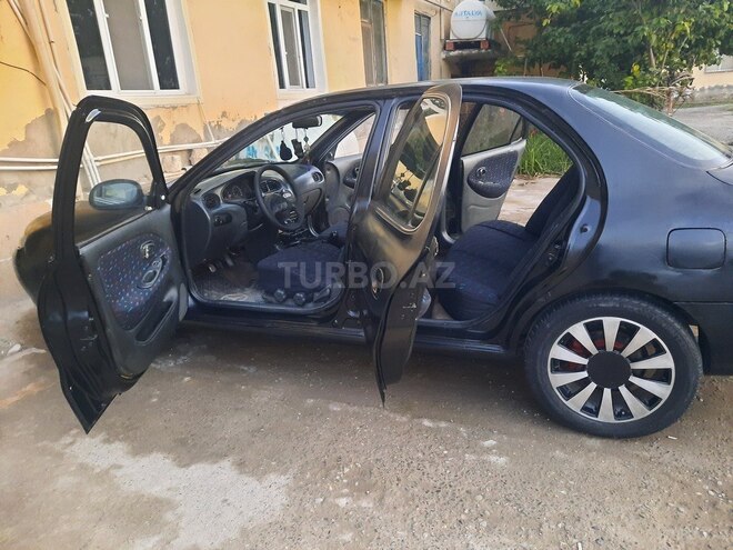 Hyundai Elantra 1993, 135,730 km - 1.6 l - Sabirabad