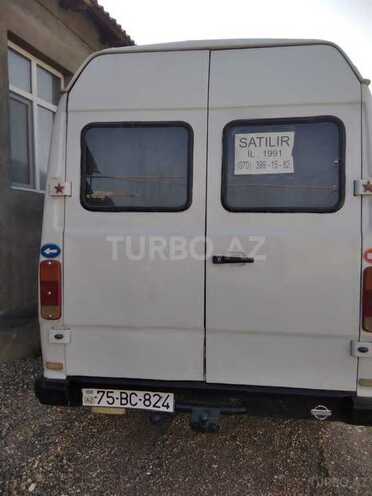 Mercedes 208 D 1991, 350,000 km - 2.3 l - Naxçıvan