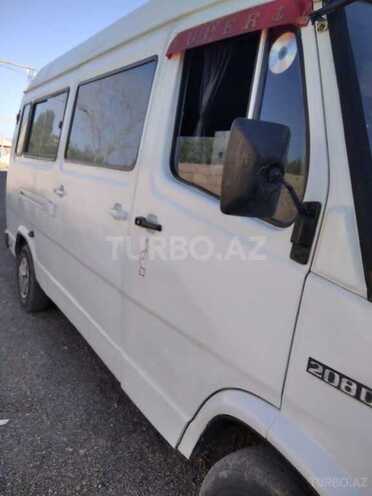 Mercedes 208 D 1991, 350,000 km - 2.3 l - Naxçıvan