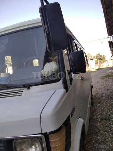 Mercedes 208 D 1991, 350,000 km - 2.3 l - Naxçıvan