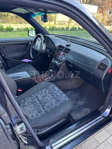 Mercedes C 200 2000, 325,900 km - 2.0 l - İmişli