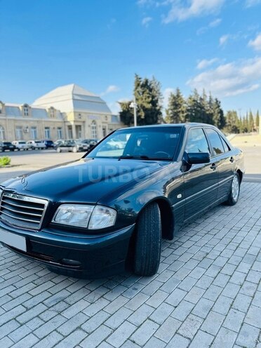 Mercedes C 200 2000, 325,900 km - 2.0 l - İmişli