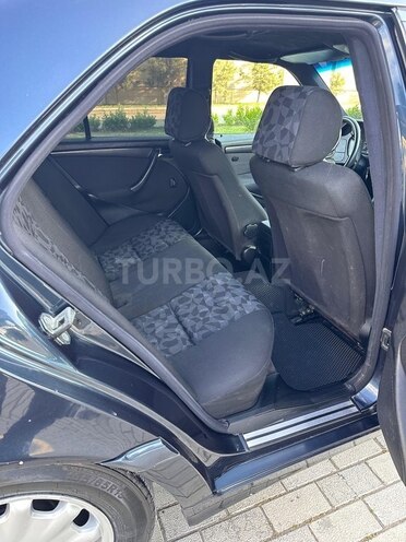 Mercedes C 200 2000, 325,900 km - 2.0 l - İmişli
