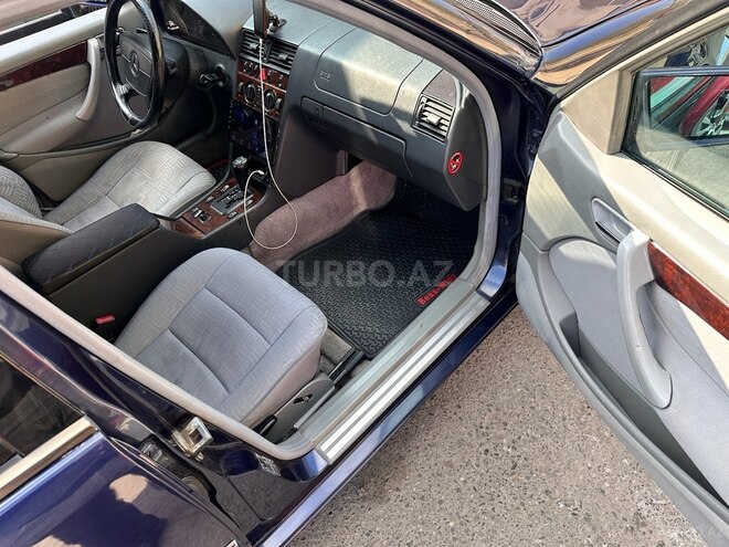 Mercedes C 240 1998, 290,000 km - 2.4 л - Bakı