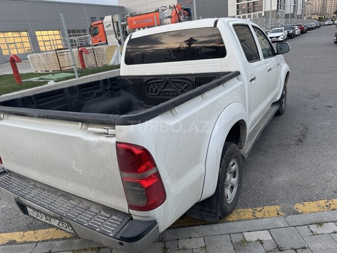 Toyota Hilux 2013, 198,000 km - 2.5 l - Bakı