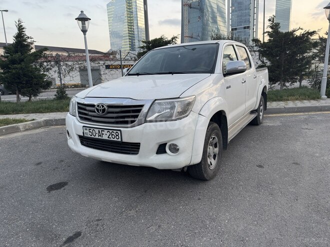 Toyota Hilux 2013, 198,000 km - 2.5 l - Bakı
