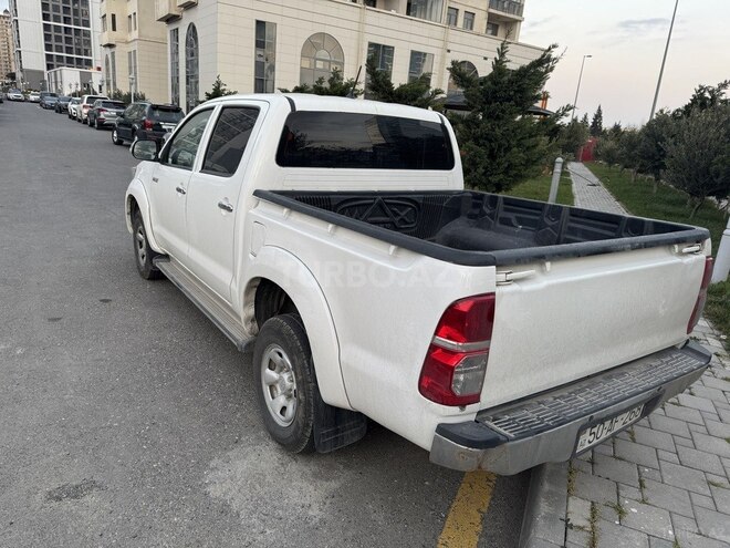 Toyota Hilux 2013, 198,000 km - 2.5 l - Bakı