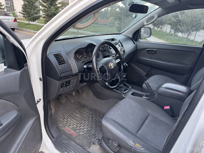 Toyota Hilux 2013, 198,000 km - 2.5 l - Bakı