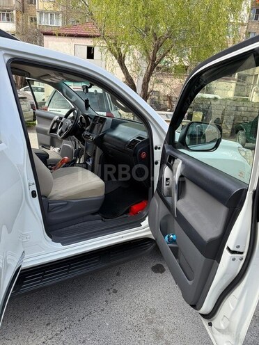 Toyota Land Cruiser Prado 2012, 90,000 km - 2.7 l - Bakı