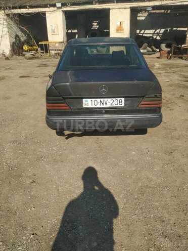 Mercedes E 200 d 1991, 222,000 km - 2.0 l - Siyəzən