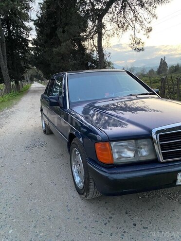 Mercedes 190 1993, 437,684 km - 2.0 l - Astara