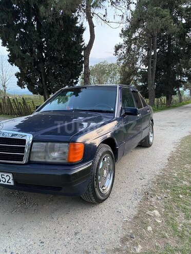 Mercedes 190 1993, 437,684 km - 2.0 l - Astara
