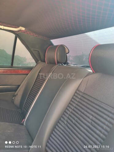 Mercedes E 220 1995, 326,480 km - 2.2 l - Xırdalan